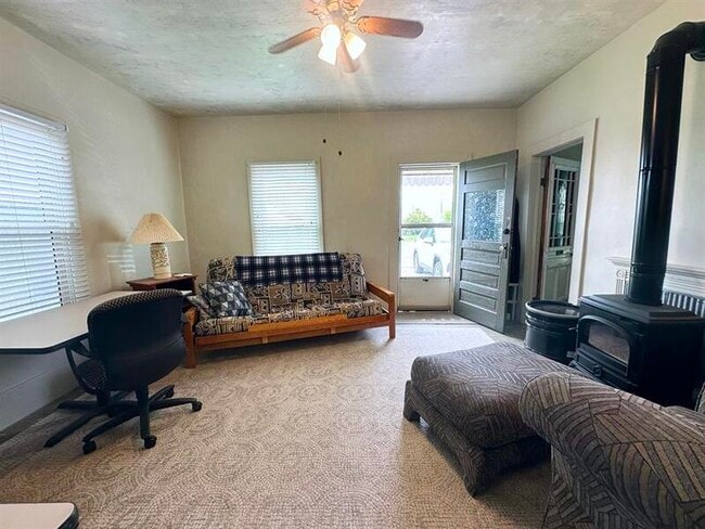 Building Photo - 389 S 200 W