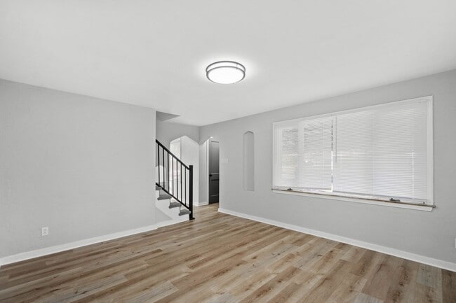 Building Photo - 3 Bedroom home in West Mifflin available o...