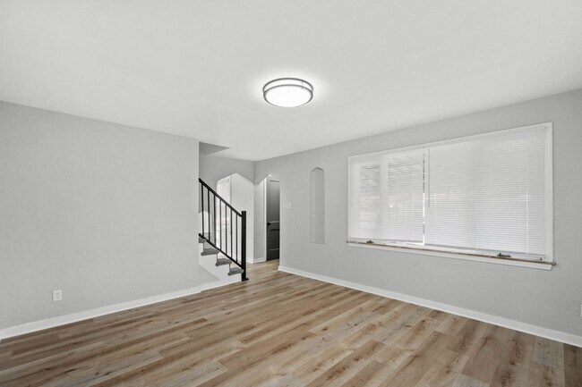 Foto del edificio - 3 Bedroom home in West Mifflin available o...