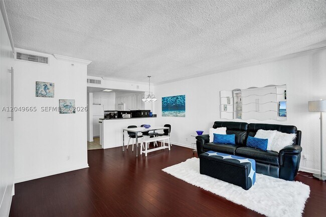 Building Photo - 2501 S Ocean Dr