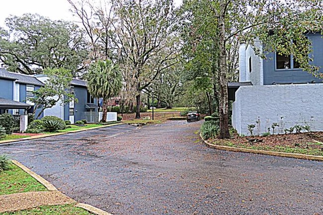 Foto del edificio - 2949 Shamrock St N