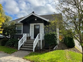 Building Photo - 817 N 3rd St
