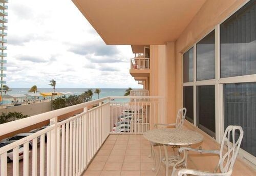 Foto del edificio - 3850 Galt Ocean Dr
