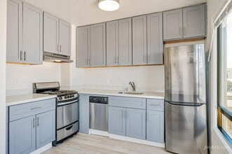 Building Photo - 70 Terra Vista Ave
