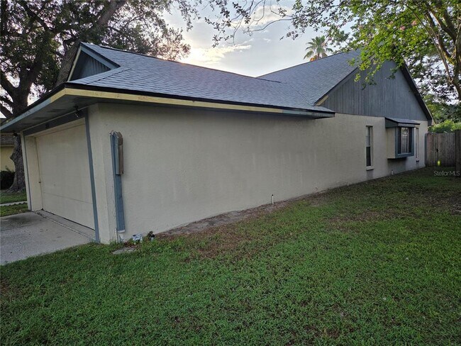 Foto del edificio - 2010 Branch Tree Ln