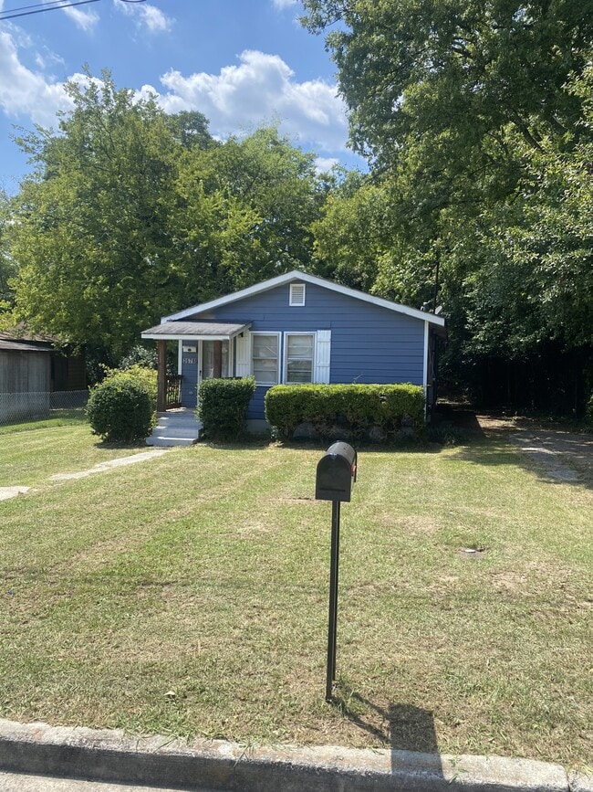 Building Photo - 3678 Dawn St