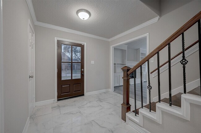 Foto del edificio - 919 Mockingbird Way