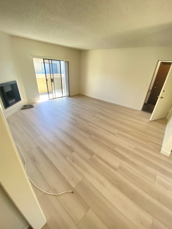 Foto principal - 14942 Burbank Blvd