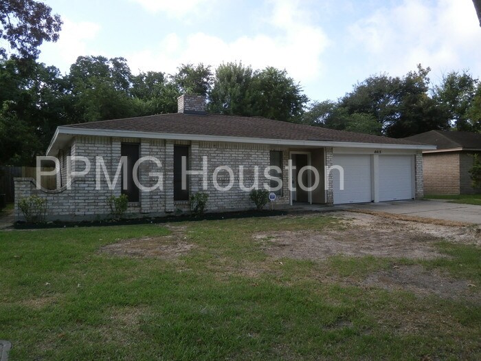 Foto principal - 4415 McCleester Dr