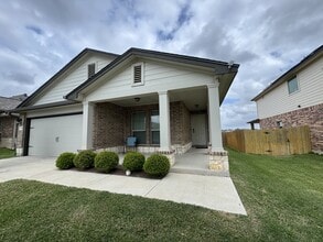 Building Photo - 8506 Stonehollow