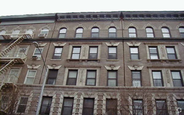 136 W 109th Street - 136 W 109th St