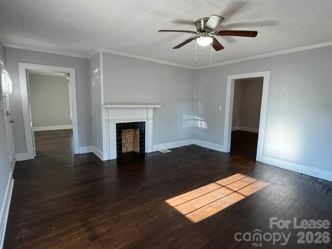 Foto del edificio - 70 Crowell Dr NW