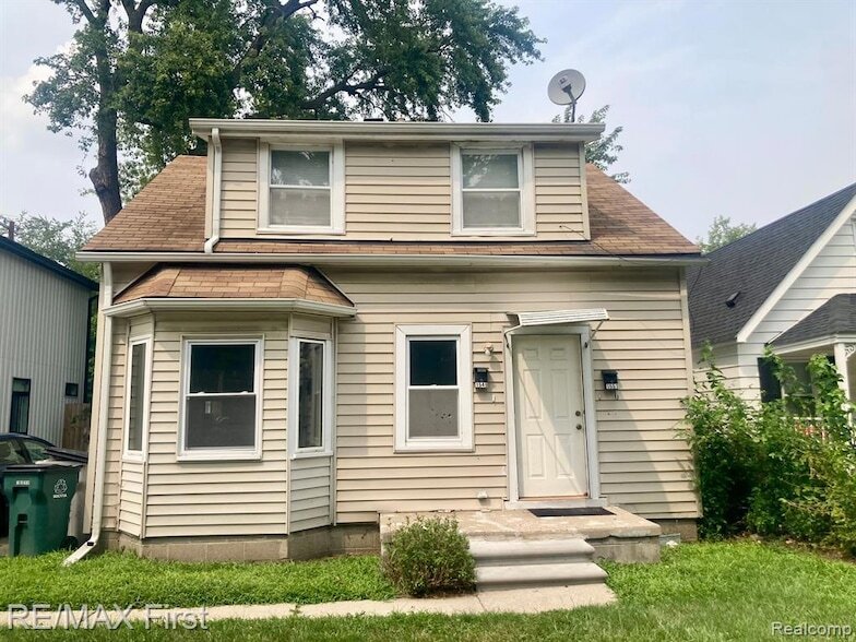 Foto principal - 1549 E Madge Ave