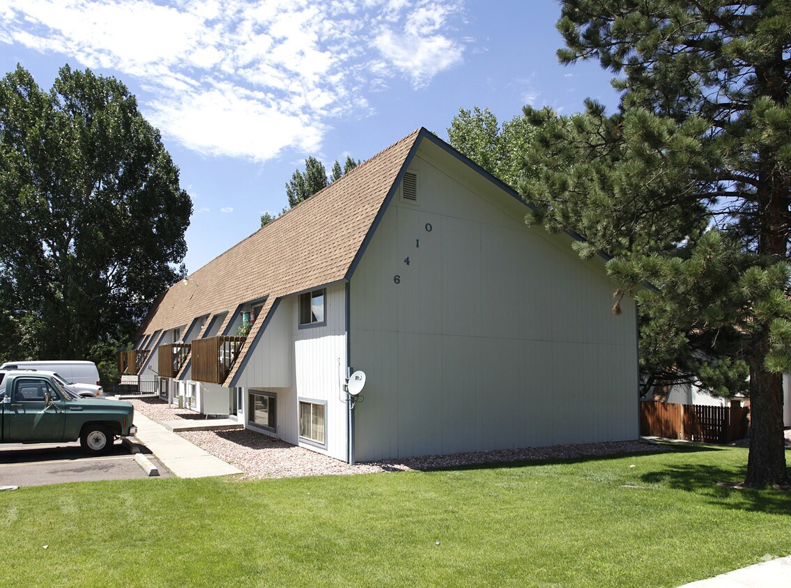 Building Photo - 6410 Yvonne Way