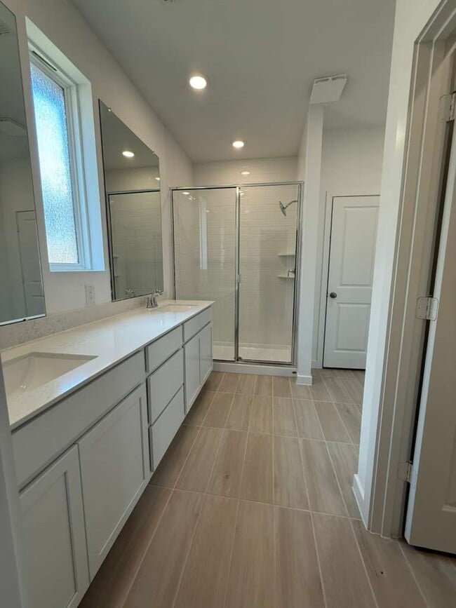 Foto del edificio - 27326 Sweetwater Bay Dr