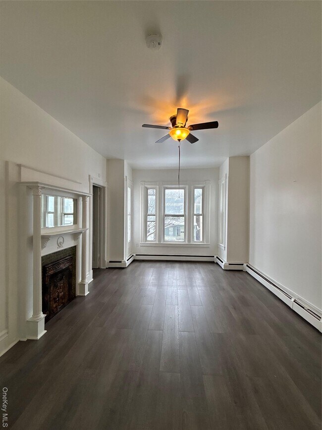 Foto del edificio - 135 5th Ave