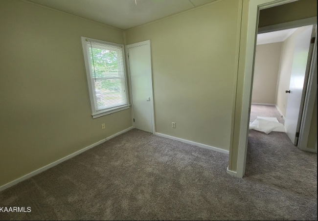 Building Photo - 320 Leatherwood Dr