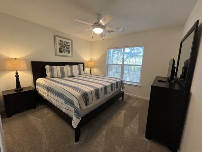 Foto del edificio - 2555 Old Milton Pkwy