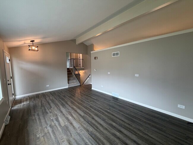 Foto del edificio - 109 Hickory Dr