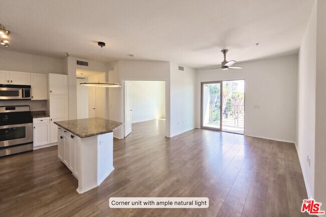 Foto del edificio - 100 S Alameda St