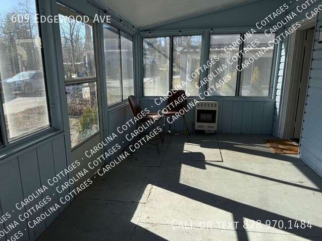 Building Photo - 609 Edgewood Ave