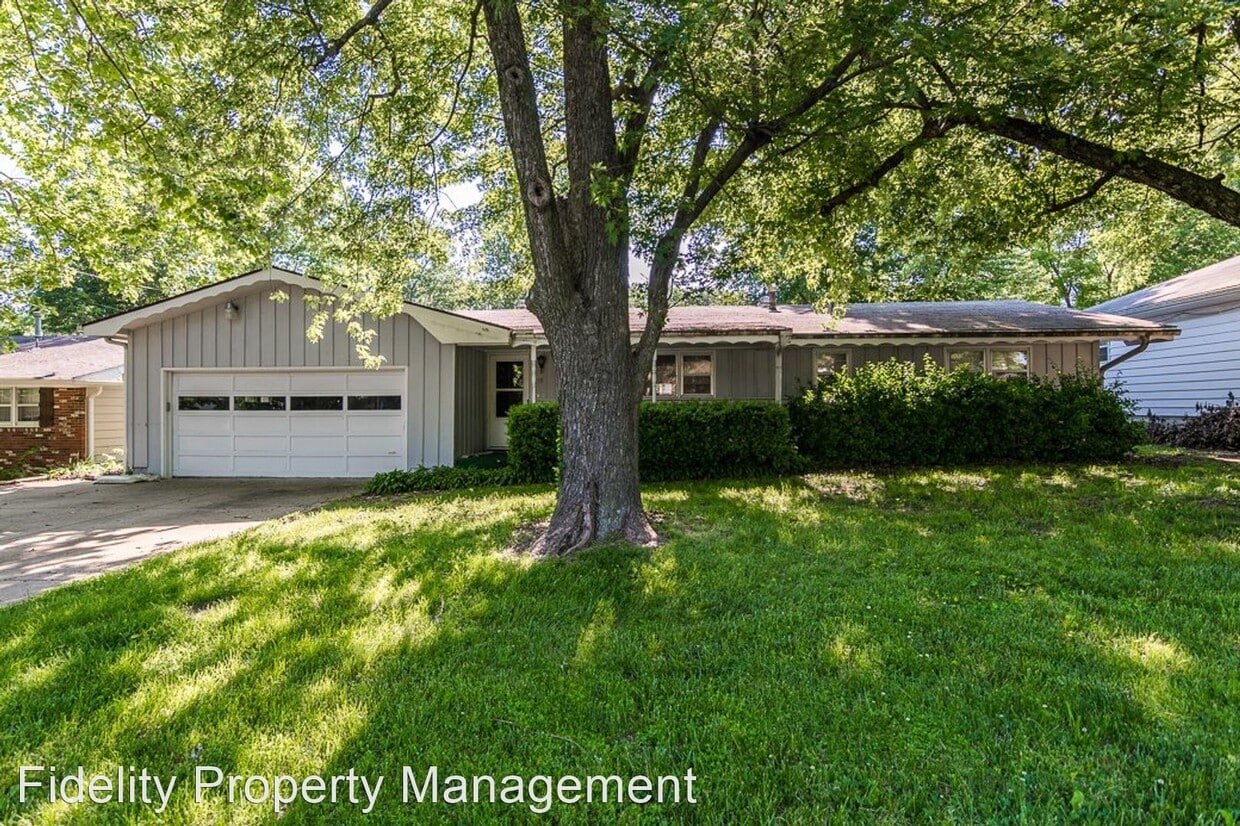 Primary Photo - 3 br, 1.5 bath House - 1138 S Belcrest