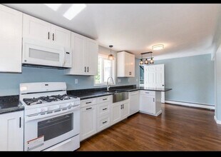 Building Photo - 54 Aldrich Rd