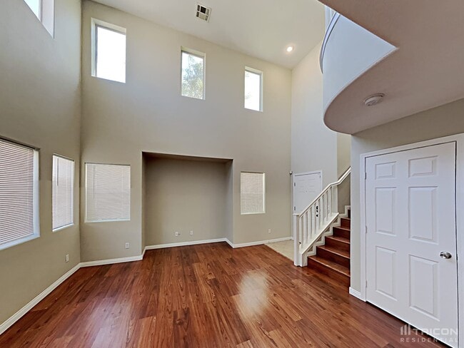 Building Photo - 11909 Fairfax Ridge St