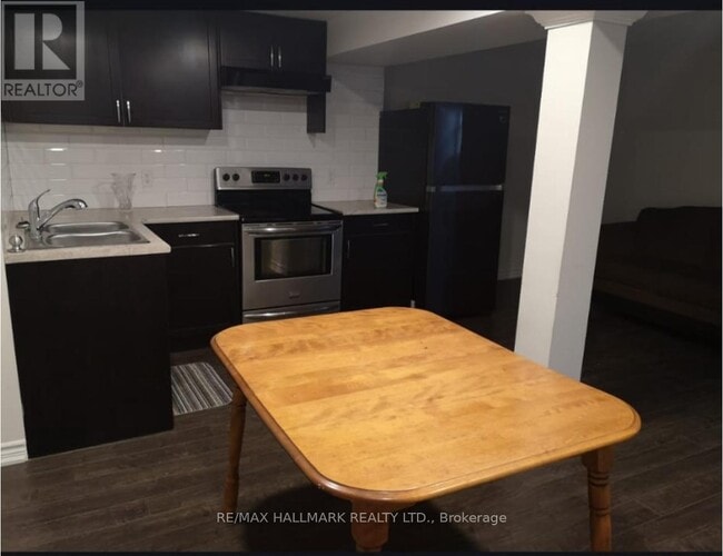 Building Photo - 3099 Velmar Dr