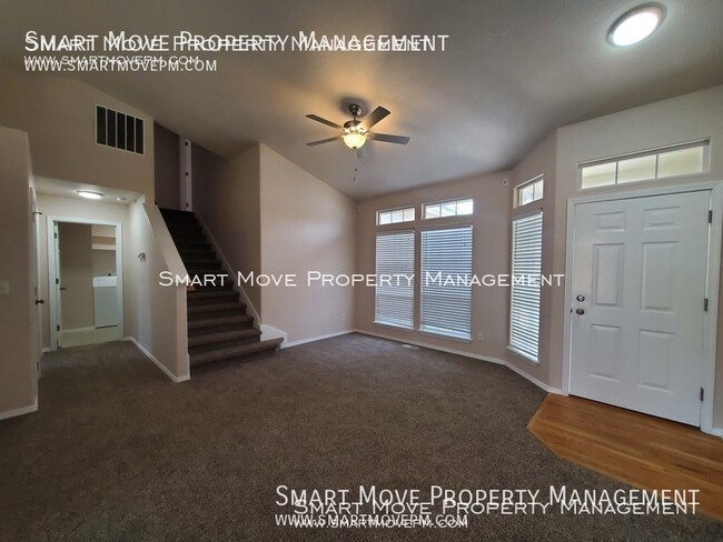 Building Photo - Cute 3 bd Home w/Bonus Room on Corner Lot,...