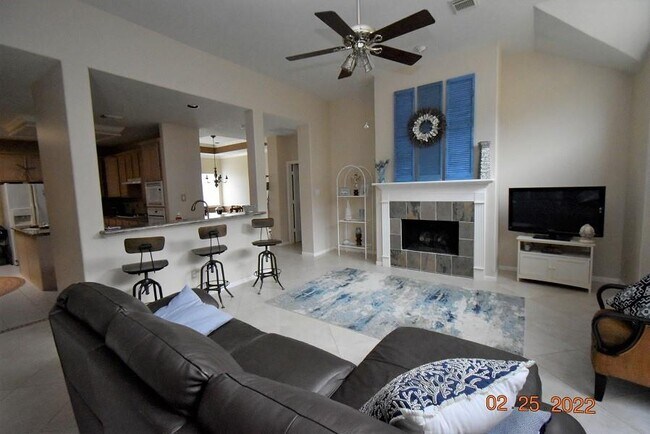 Foto del edificio - 3823 Fordham Park Ct
