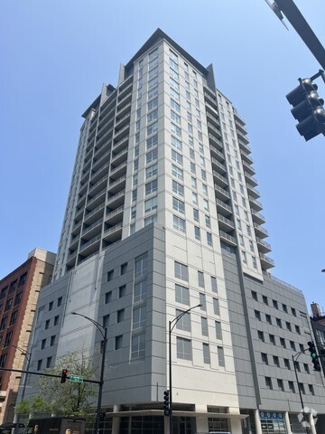 Building Photo - 330 W GRAND Ave