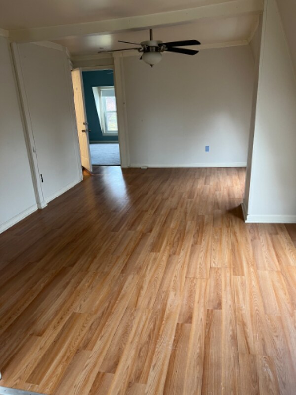 Foto del edificio - 4710 Schley Ave