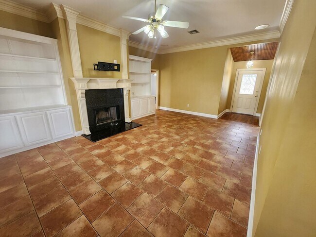 Foto del edificio - 2545 Fairgate Dr