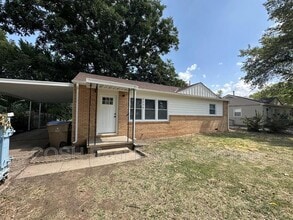 Building Photo - 6254 N Independence St