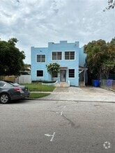 Building Photo - 1776 SW 11th St
