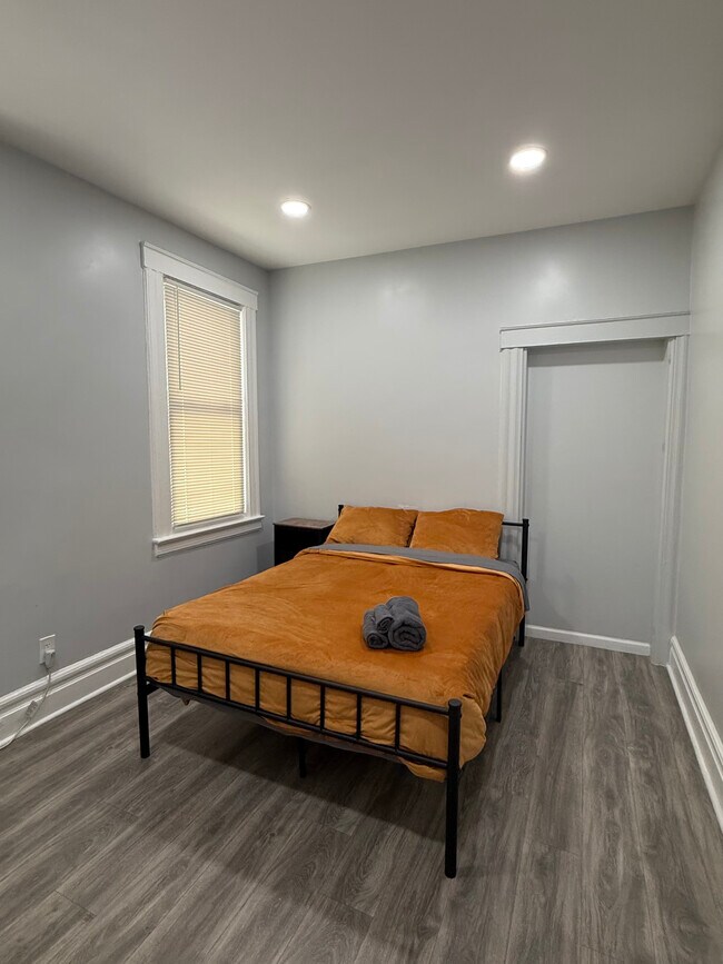 Foto del edificio - 321 Park Ave