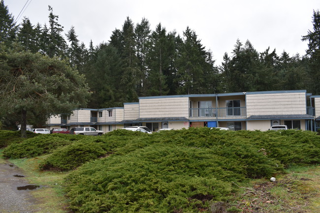 Building Photo - Fort Steilacoom Apartments