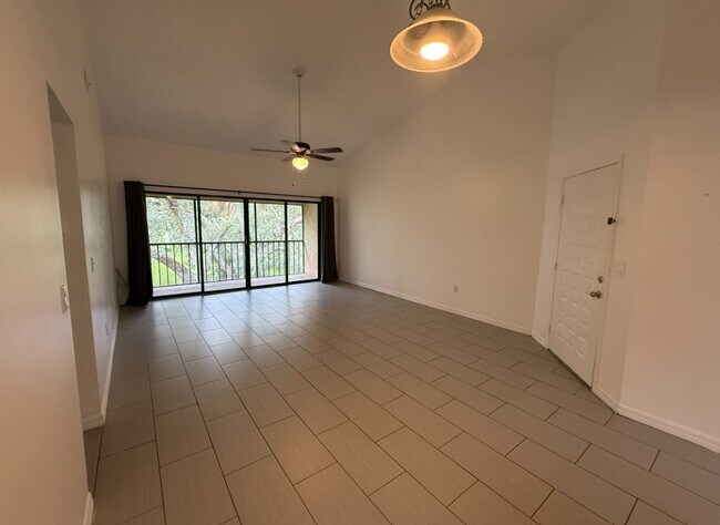 Building Photo - 851 Mecca Dr