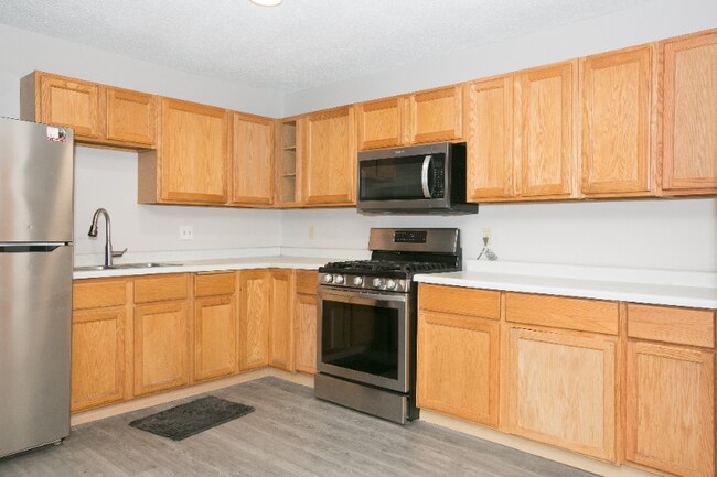 Foto del edificio - 7300 72nd Ave N