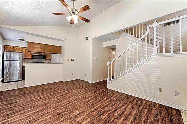 Building Photo - 1473 Meadowood Village Dr