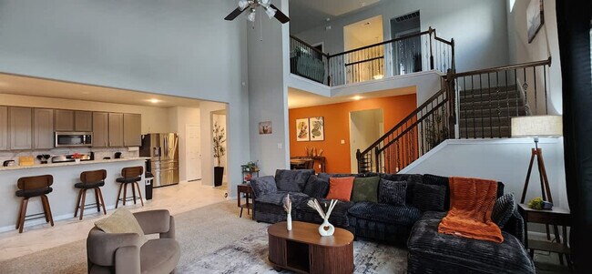 Foto del edificio - 5462 Grand View Dr