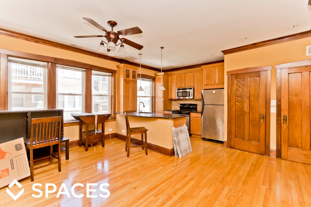 Foto principal - 3515 W Argyle St