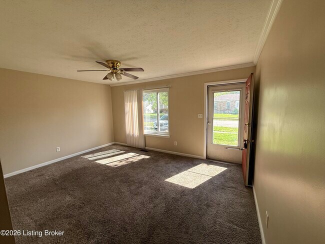 Foto del edificio - 9404 Balance Ln