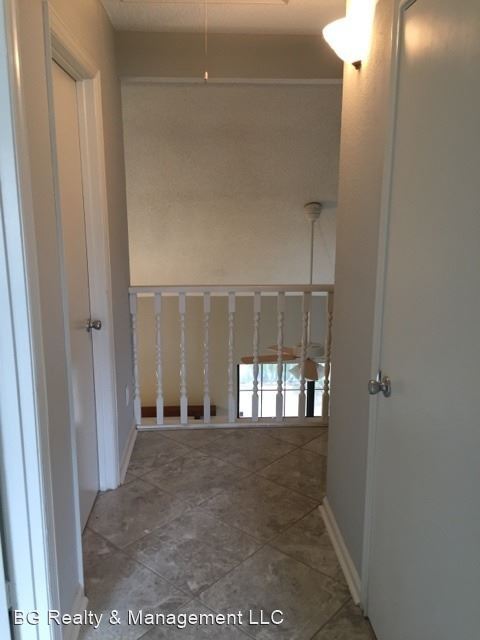 Building Photo - 3 br, 2 bath House - 132 E Pamela