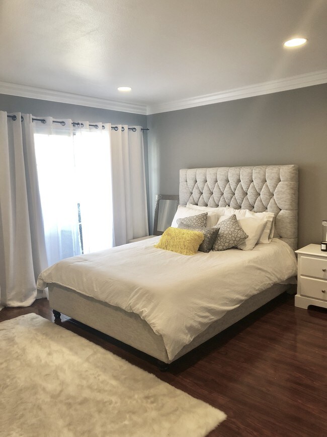 Master Bedroom - 4211 Arch Dr