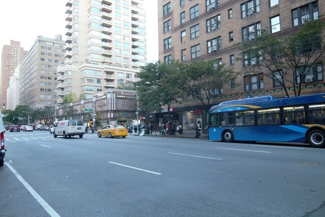 Building Photo - 206 East 67th Street