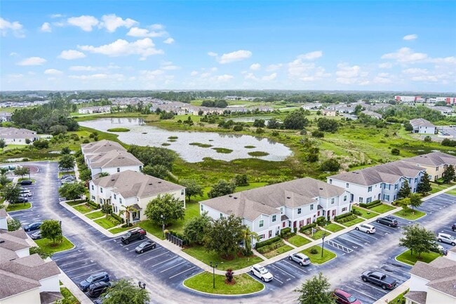 Foto del edificio - 228 Primrose Dr