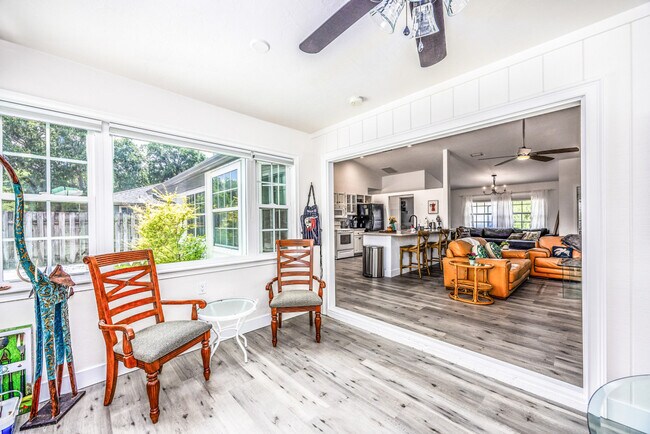 Foto del edificio - 4726 NW 27 Pl