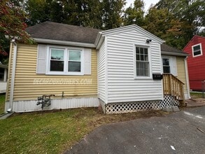 Building Photo - 56 Covington St Building Photo - 56 Covington St